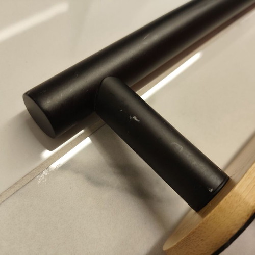 Bathroom towel rack like new