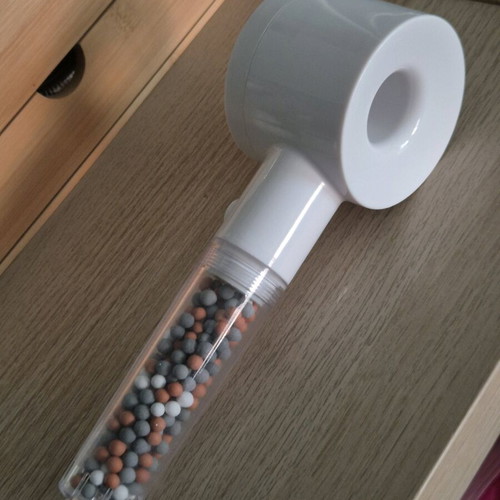 Bathroom shower head with filter and flow functions like new, white