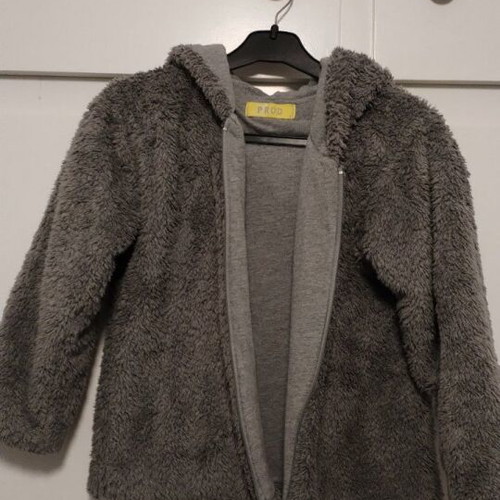 Grey fleece jacket used for girl 4-5 years old