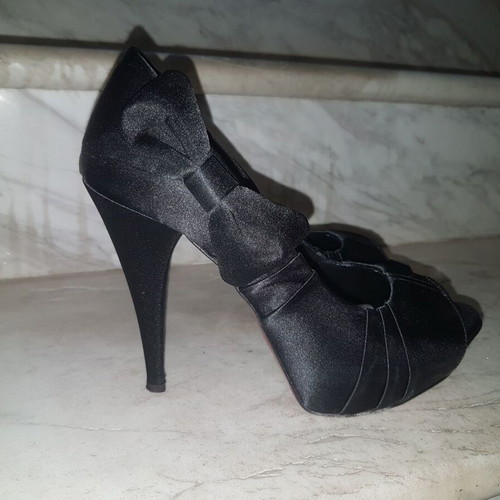 Satin heels with side bow Tsakiris Mallas like new, black, size 36