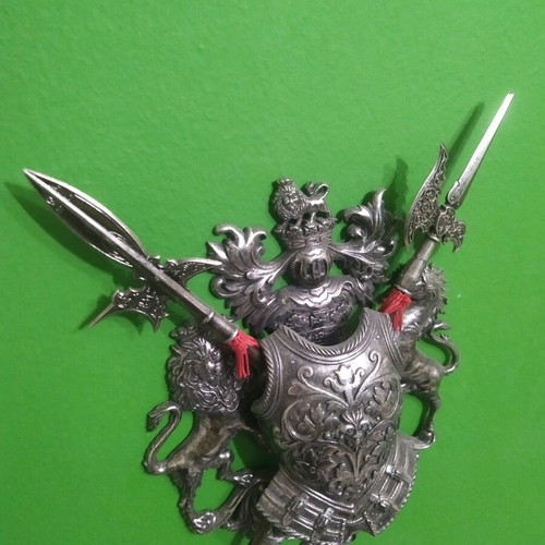 Wall decor like new, approximately 20cm