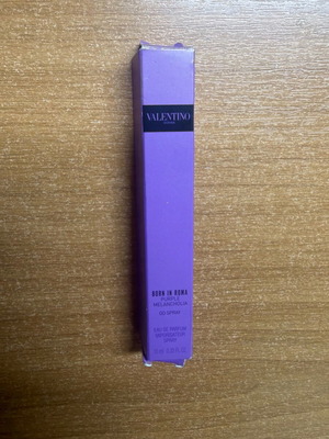 Valentino Donna Born In Roma Purple Melancholia Eau de Parfum 10 ml like new