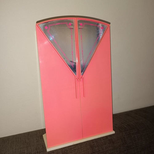 Bibibo El Greco wardrobe used with back corner cracks