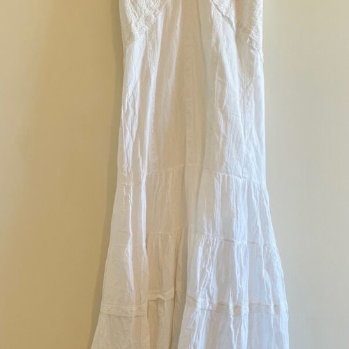 White long dress Platinum one size like new