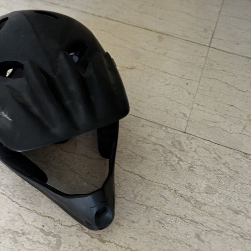 MTB helmet new, medium size, lightweight and comfortable