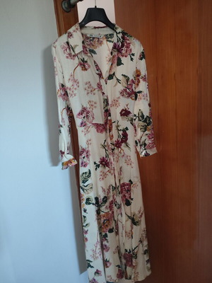 Zara floral dress size L like new, multicolor