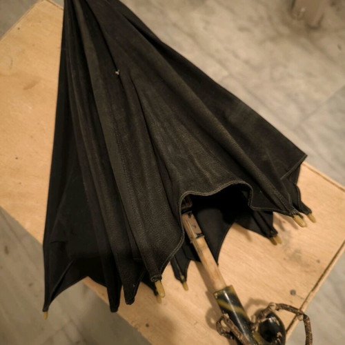 Umbrella from 1930 used with 11 functional ribs and original handle