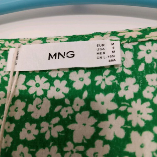 Mango blouse new floral size medium, viscose