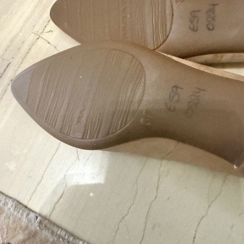 Tamaris flat shoes like new, size 37, gold