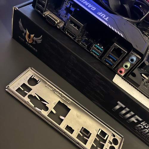 ASUS TUF H370 PRO GAMING motherboard with i7-8700 and 16GB RAM like new