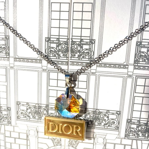 Swarovski necklace with multicolor stone new unworn