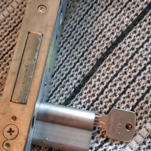 CISA lock set two locks and knob