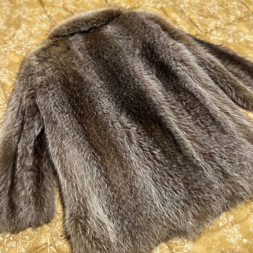 Raccoon fur like new, medium/large, genuine, made in America