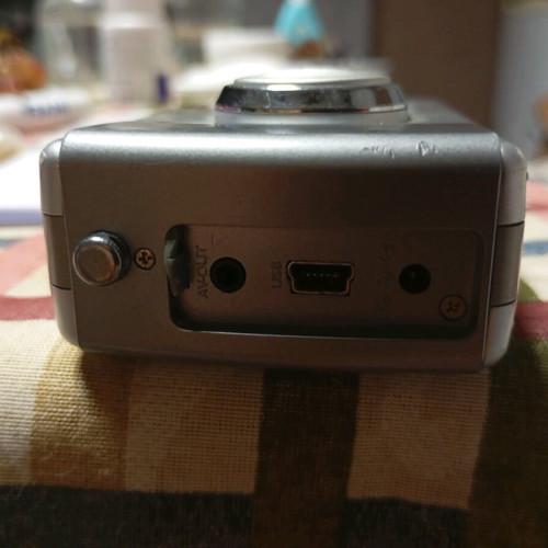 BenQ DC 3410 digital camera used retro model