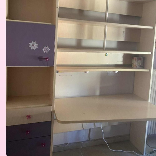 Neoset desk and bookshelf like new