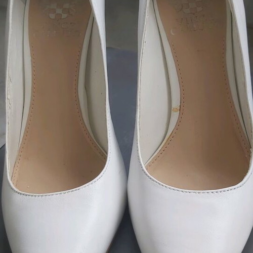 Vince Camuto Napa leather pumps size 36.5 used, white
