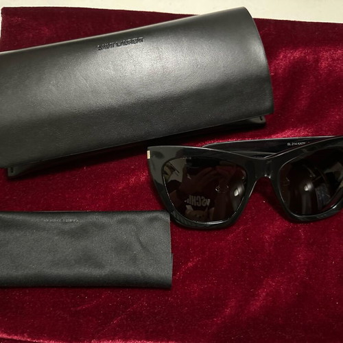 Saint Laurent Kate sunglasses like new, black