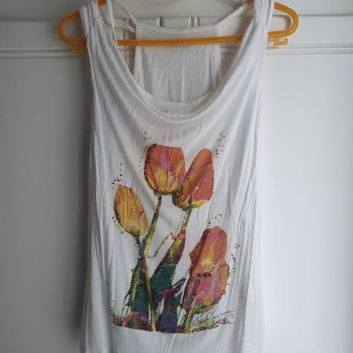 Sarah Lawrence blouse and t-shirt medium, like new, cotton