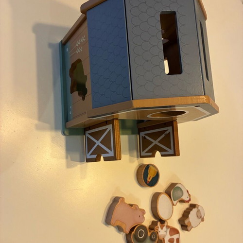 Little Dutch wooden farmhouse like new for motor skills practice
