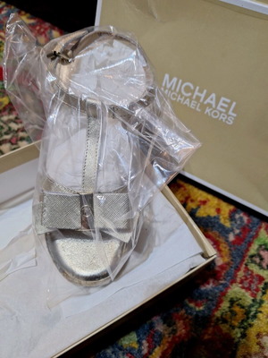 Πέδιλα Michael Kors παιδικά καινούργια χρυσαφί πλατφόρμες μέγεθος 33