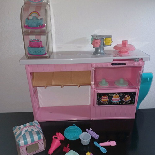 Barbie Bakery Shop used, missing parts, needs playdough