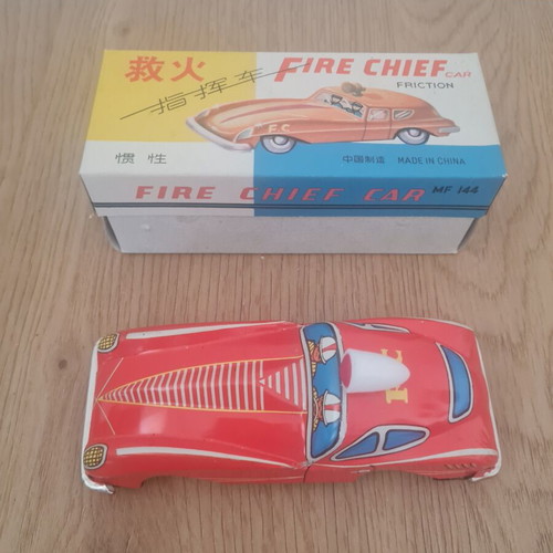 MF144 Fire Chief tin car like new, rare vintage toy