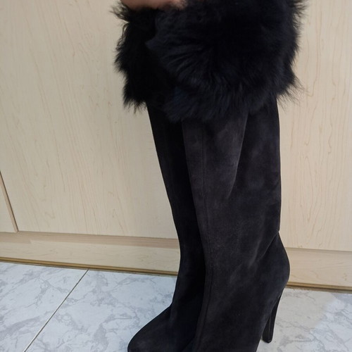 Prada black suede boots size 41 like new with fur detail