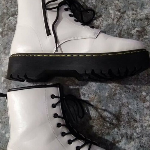 Voi&Noi Women's White Boots Size 40 New
