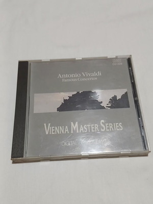 Antonio Vivaldi Famous Concertos CD like new, classical