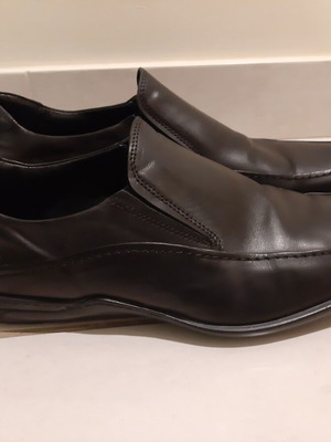 Kricket leather moccasins like new, size 43, black