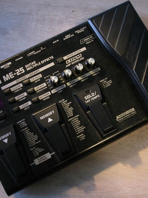 Boss ME-25 Multieffect unit σαν καινούργιο στο κουτί του