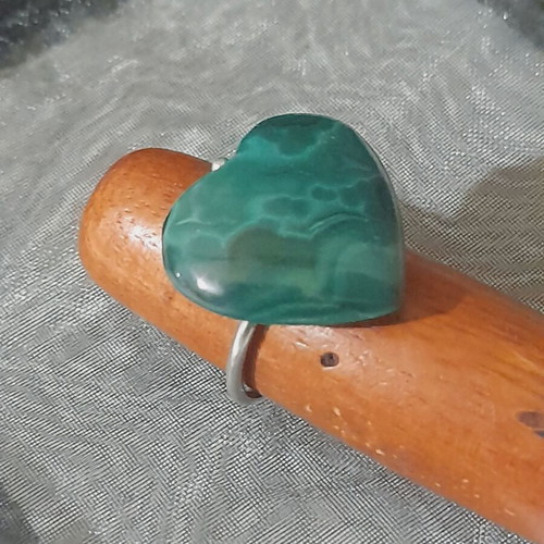 925 Silver Ring with Heart-Shaped Malachite, New