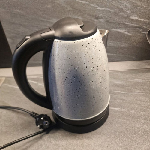 Kettle new 2200W stainless steel with 1.7L capacity
