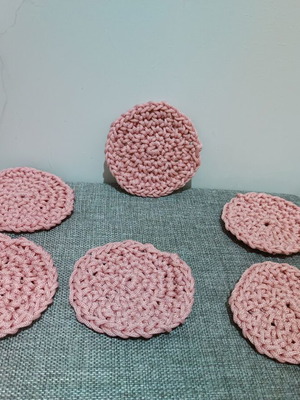 Handmade crochet coasters set of 6, 10 cm each