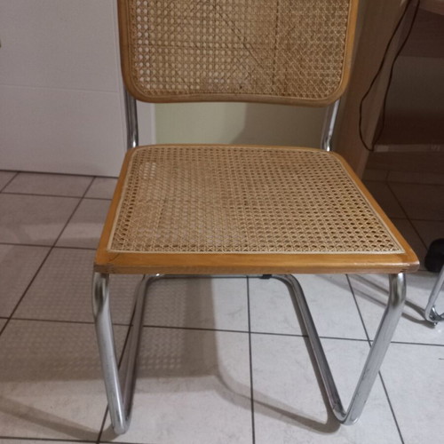 Italian dining table with 4 chairs, excellent wood quality