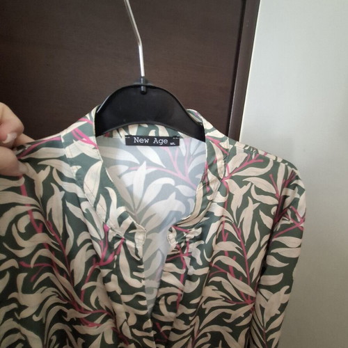 New Age caftan like new, medium-large, beige with green and pink details