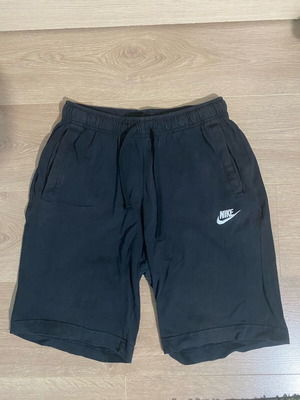 Nike βερμούδα σαν καινούργιο, μαύρη