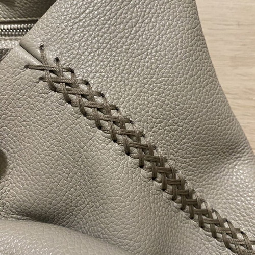 Callista tote bag 100% leather like new, shoulder, grey beige