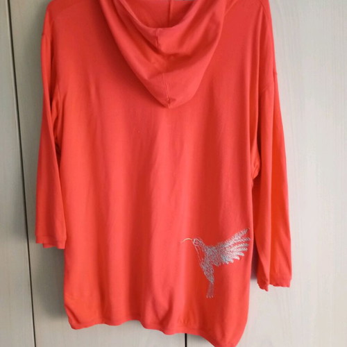 Blouse with hood and gold design like new, orange XL