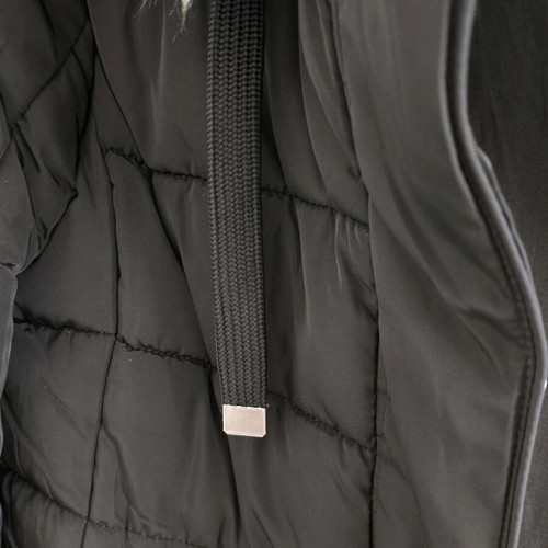 Zara winter jacket like new, black, with pockets and fur hood, size XS
