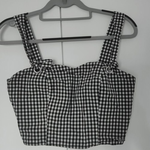 Gaudi short top with elastic back like new, size 42