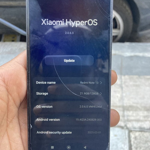 Redmi Note 13 128Go like new with minor screen crack