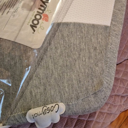 Cosymat Babymoov memory foam incline pillow like new