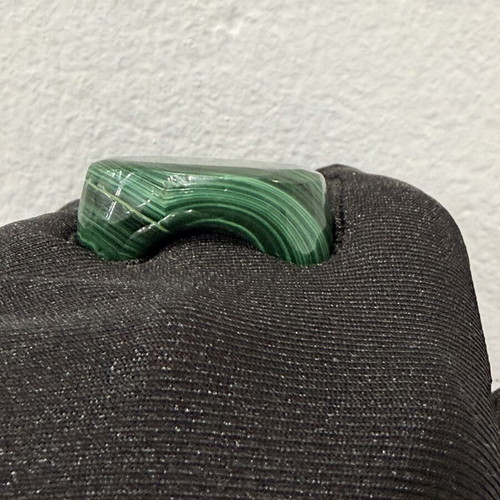 Malachite ring new, elegant design for queen