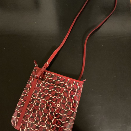 Salvatore Ferragamo crossbody bag like new, patent calfskin, Amarena
