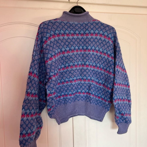 Wool sweater used, hand-knitted, size XS