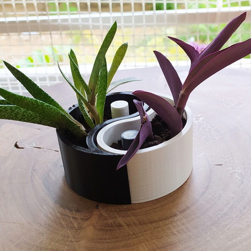 Yin Yang flower pots set 3D printed, new, 10 centimeters