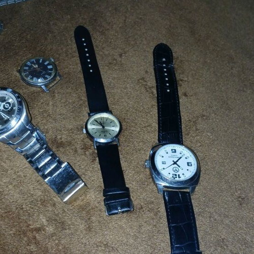 Vintage wristwatches like new, various models from World War II, non-working