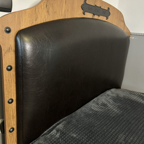 Cilek Limited Edition Pirate Bed with Mattress like new, storage space