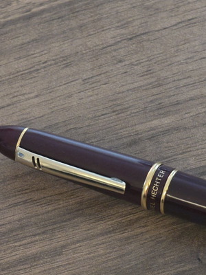 Daniel Hechter pen used